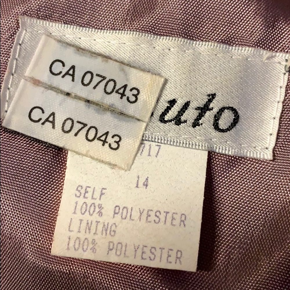 Dress - Picture 3 of 3